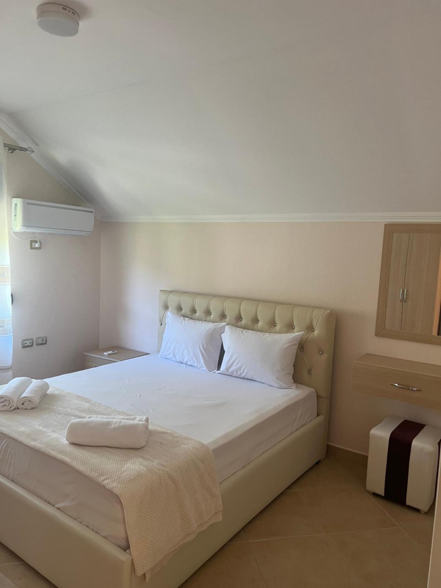 Flower Terrace Apartment Gjirokastra Zewnętrze zdjęcie
