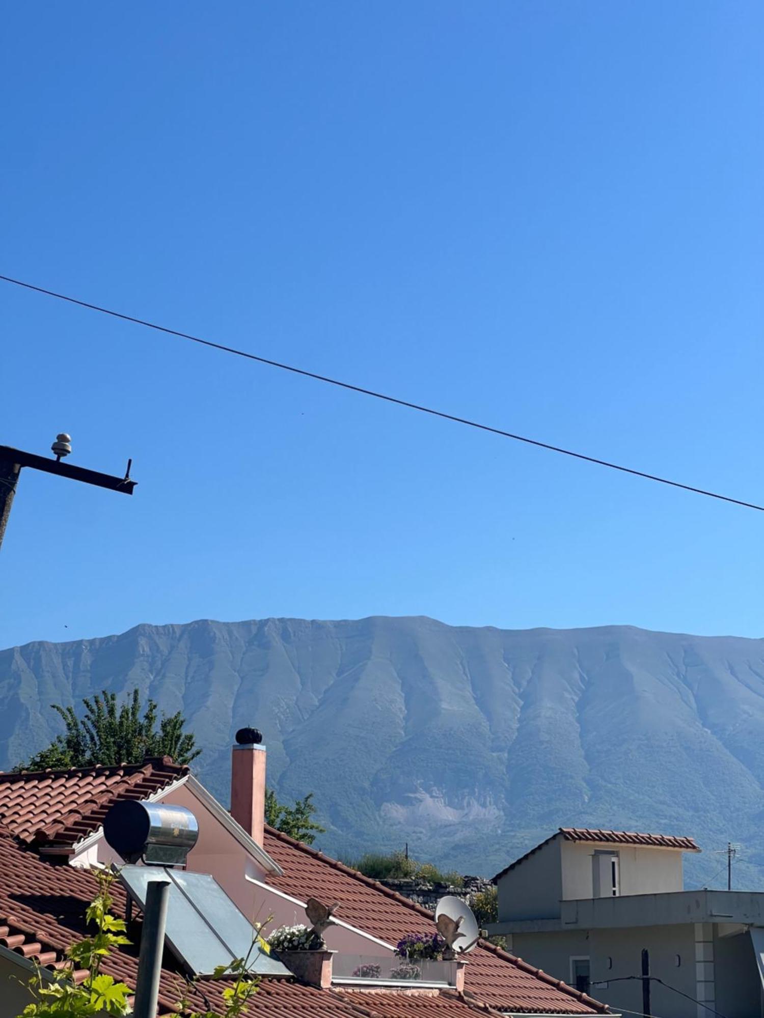 Flower Terrace Apartment Gjirokastra Zewnętrze zdjęcie